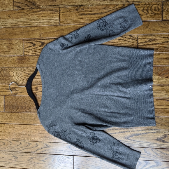 White House Black Market Grey Sweater - Picture 4 of 6